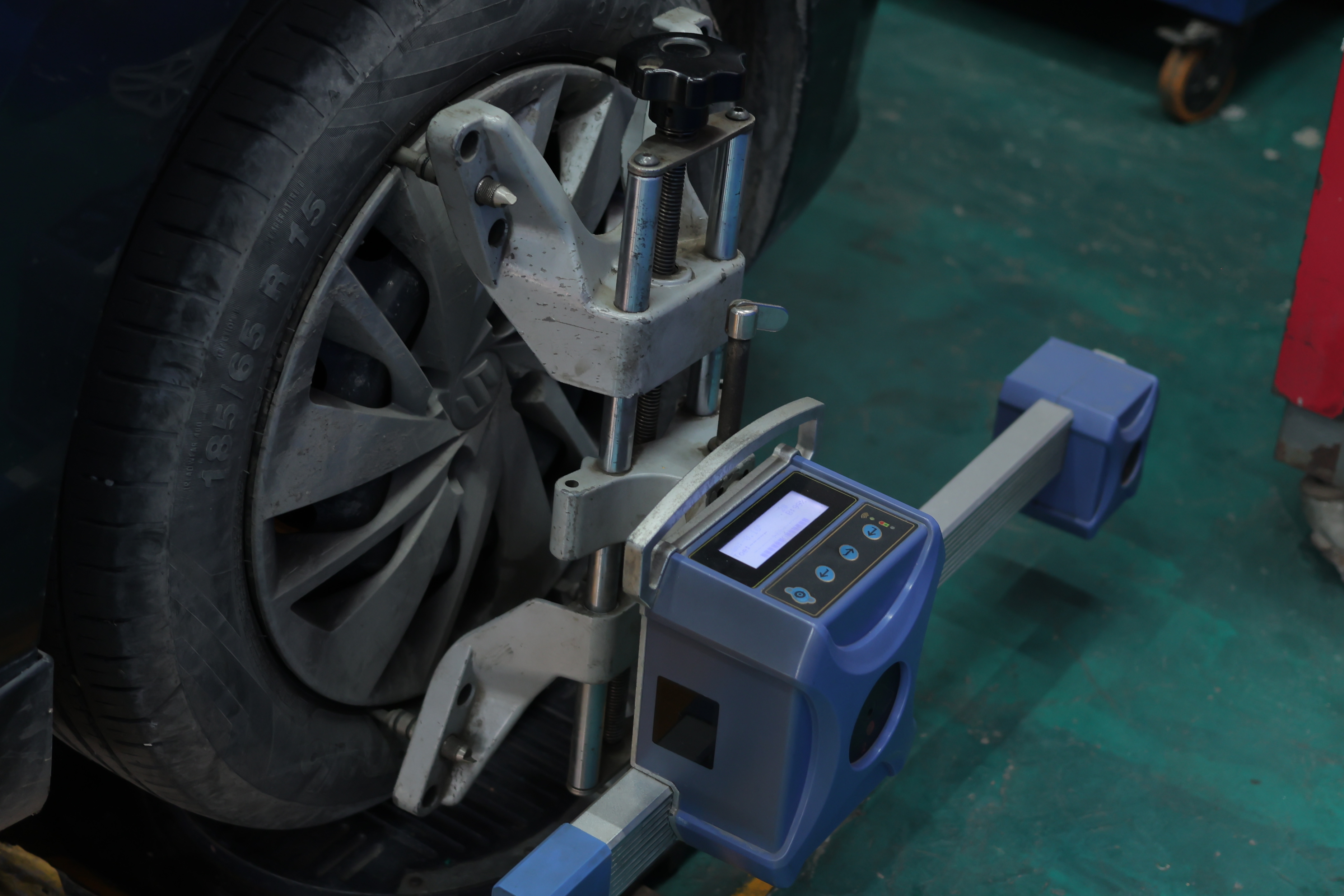 Wheel Balancing Service